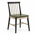 Silla de madera con respaldo beige y asiento verde